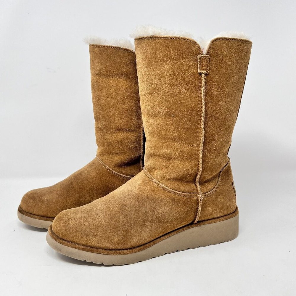 Koolaburra  UGG Women's Brown Shearling‎ Boots Size 7 Style #  1014301